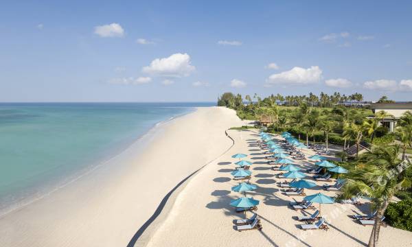 Le Meridien Khao Lak Resort & Spa