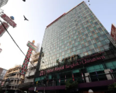 Hotel Royal Bangkok Отели рядом с достопримечательностью «Храм Ват-Арун»