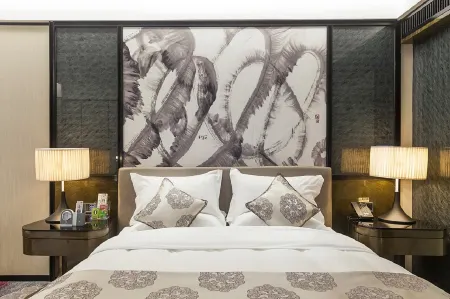 Jin Qian International Hotel Отели в г. Хуянь