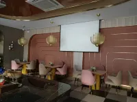 Orange Hotel (Chengde Imperial Mountain Summer Resort)