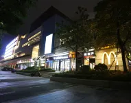 VICTORIA Hotel (Gushu Subway Station, Shenzhen Airport)