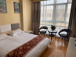 Qin an Hongshu Business Hotel