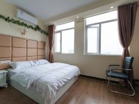 武汉海洋商务酒店 - 温馨大床房