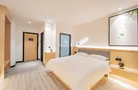 Changee Hotel (Haikou Qilou Old Street Nanya Plaza)