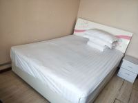 克拉玛依鸿润旅馆 - 标准大床房