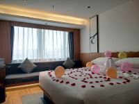 广州天河公园万枫酒店 - 浪漫大床房