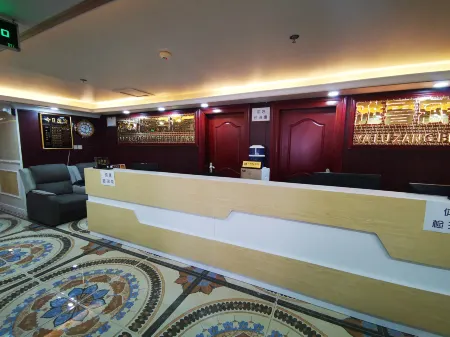 Yajiang Nidacuo Business Hotel Отели рядом с достопримечательностью «Observation Deck of Pilgrim Eighteen Bends»