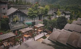 Qingcheng Mountain Swallow Dock Hostel