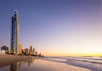 Surfers Paradise Luxury Apartments by Holiday Paradise