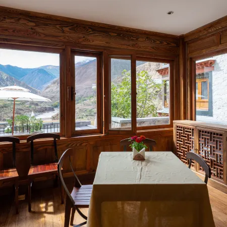 Songtsam Rumei Lodge (Markam)