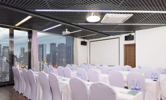 Laizhu Hotel (ChengduTaiKoo Li Chunxi Road)