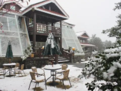 Ailiga Travel Villa Hotels in Nantou