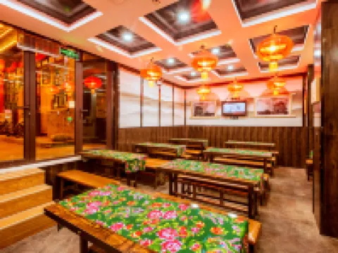 紅燈籠·文化テーマ中国式旅館 平遥のホテル