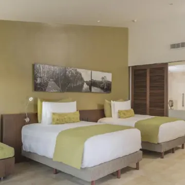 InterContinental Hotels PRESIDENTE CANCUN RESORT by IHG