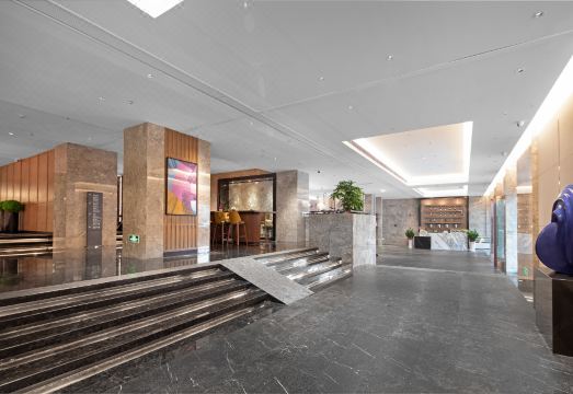 조이 홀리데이 호텔 선전