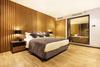 新山特羅夫酒店 酒店