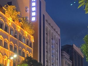 8 Inn (Dongguan Humen Huanghe Fashion City)