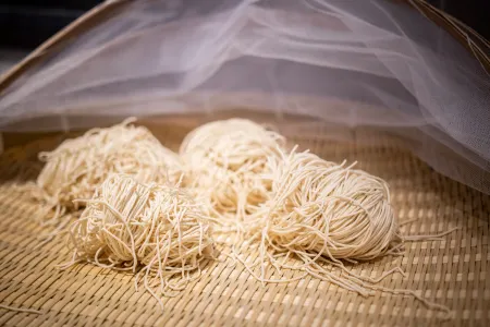 Homeinn Selected Hotel (Shanghai No.1 Yaohan Shangcheng road Subway Station) Отели рядом с достопримечательностью «Lujiazui Library 24-hour Self-service Returning Books Service»