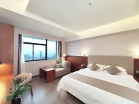 Quanfeng Hotel