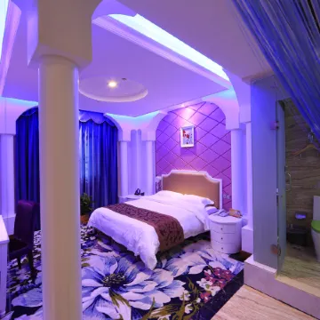 Guoran Theme Hotel (Wuhan Huquan)