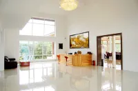 Wuying Yishuiwan Resort Hotel