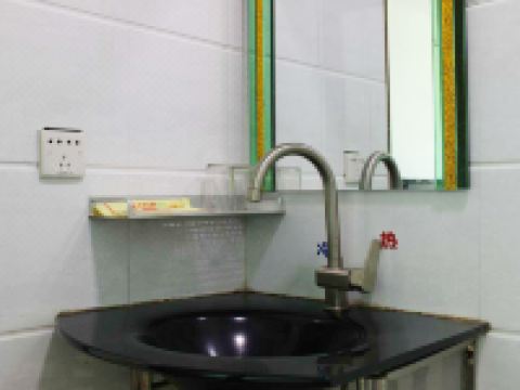 新丰新荣辉宾馆 - 其他