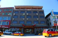 Heyuan Boutique Hotel (Shaoguan High-speed Railway Station)