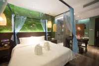 Meishan Yichuan Earl Hotel (Meishan East Railway Station Wanda Plaza)