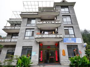 Jufenglou Guesthouse