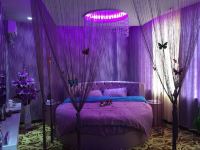 乌鲁木齐斑马主题酒店 - 浪漫大床房