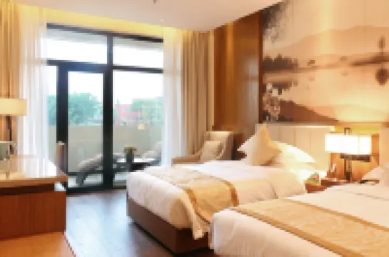 Golden Holiday Hotel