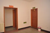 Wenxian Jincheng Hotel - 2-Star