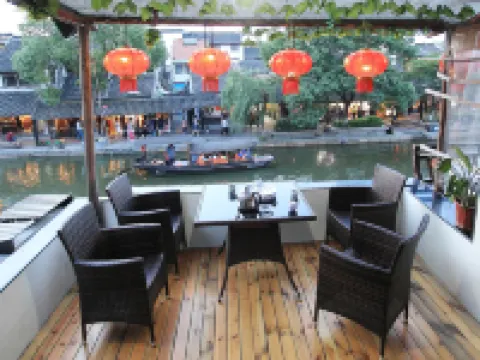 Four Seasons Spring Inn (Xitang Linhe store) Hotels in Jiashan