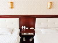 赤峰华安宾馆 - 标准双床房