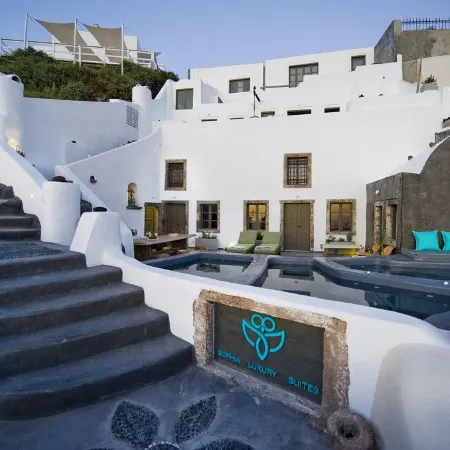 Sophia Luxury Suites