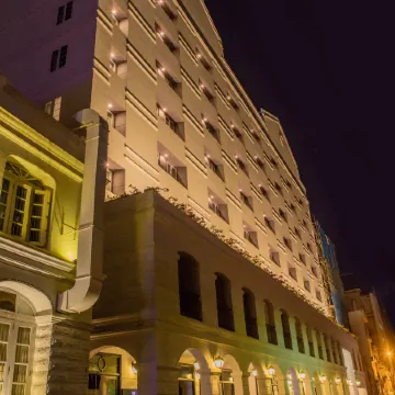 Fairway Colombo - Sri Lanka's First Hotel With Robot Technology