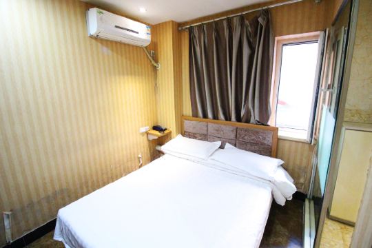 鸡西嘉年华时尚快捷宾馆