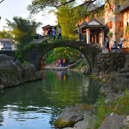 Yueliangwan Inn