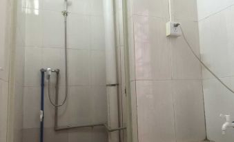 Ping'an Hostel (Guangzhou Shiqiao New Village)