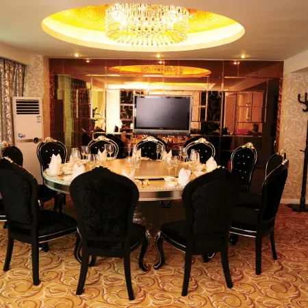 Yangguang Yihao Hotel