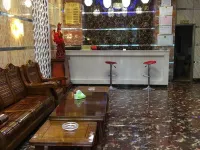 JiaHuaBusiness Hotel Hotels in Huaping