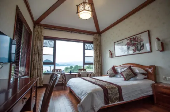 Chunan Thousand Island Lake Love in the Hotel