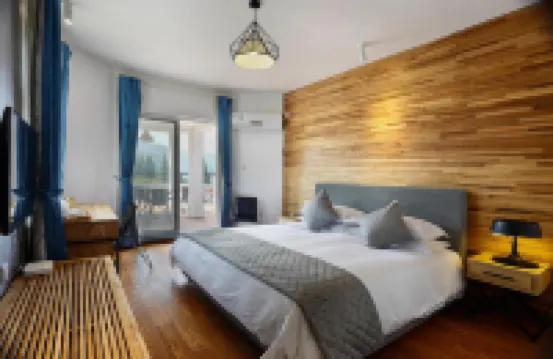 Haiyan Nanbei Lake Jinniushan Manor