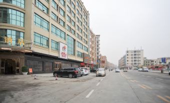 Zhongyuan Hotel