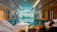 Nine Cloud Homestead Resort Hotel - Romantic