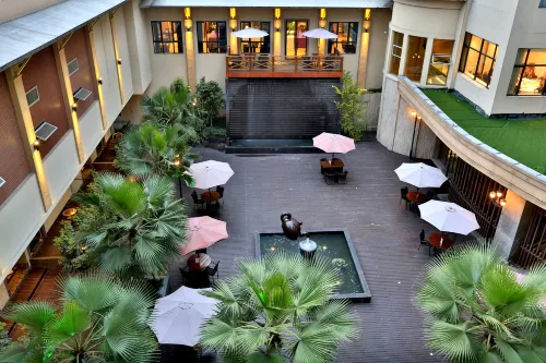 Wenzhou Ruixing Hotel (Lucheng Songtai Plaza)