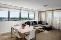 Central Islington Apartments Hotels near Townsville City Council