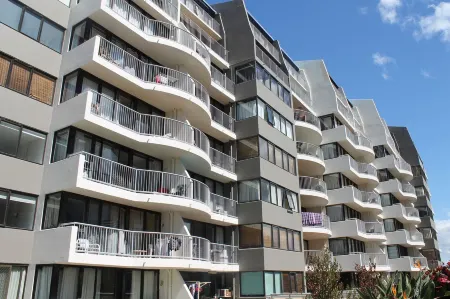 Broadbeach Travel Inn Apartments