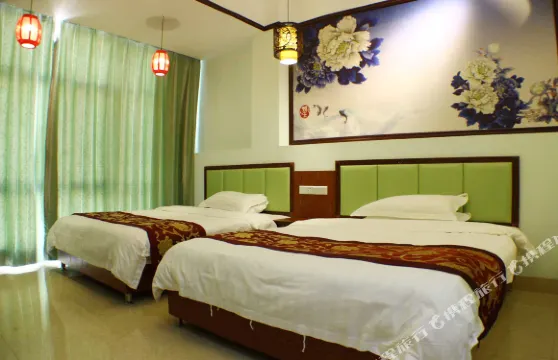 丹霞山荷塘月色客棧