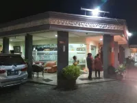 Enny's Guest House - Bintang 1